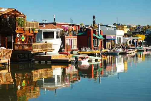 sausalito-floating-homes-11